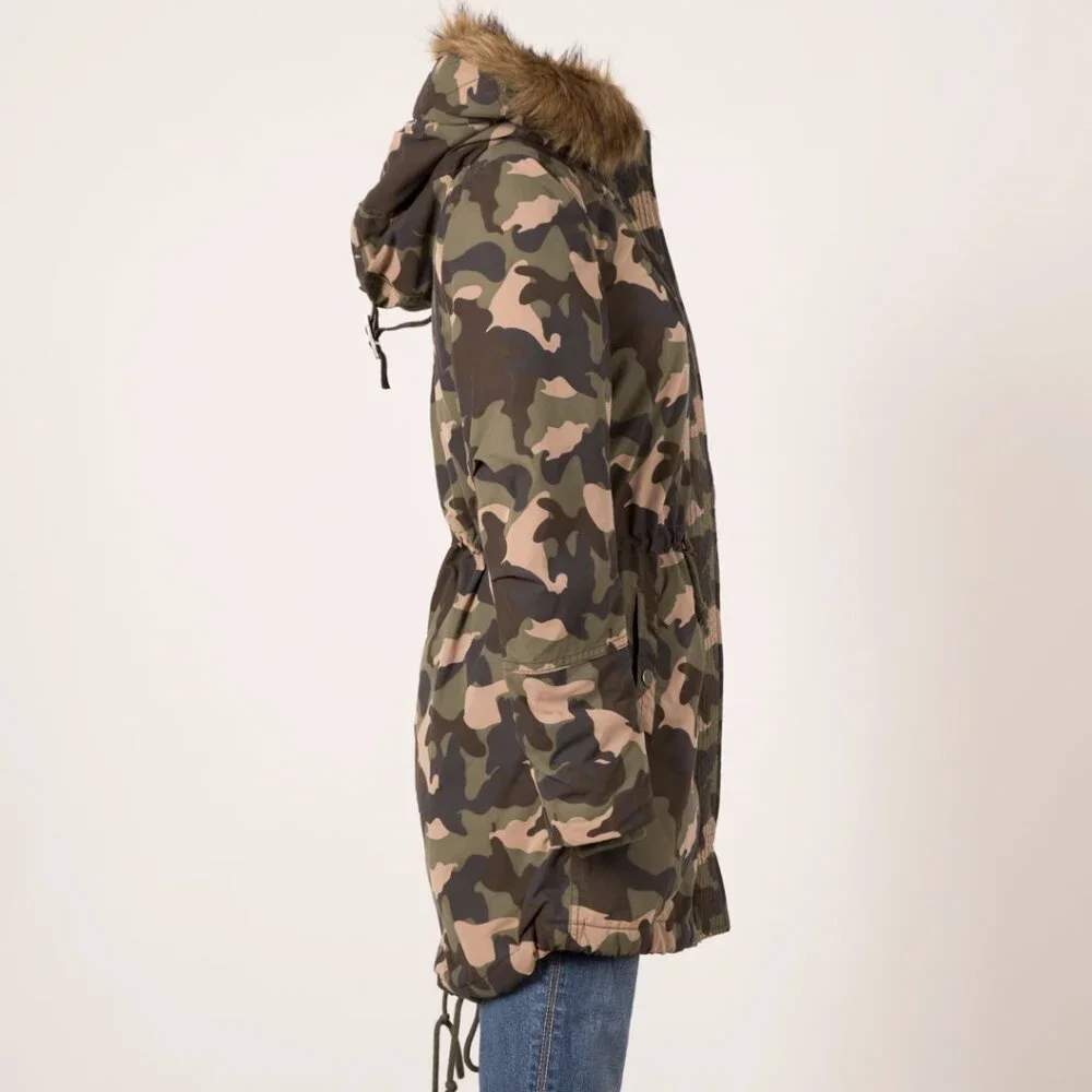 H&M Camouflage Hooded Parka with Faux Fur Trim - Picture 2 of 6